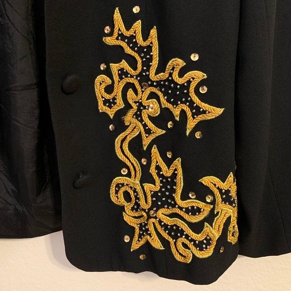 Gold accent blazer - Picture 2 of 4